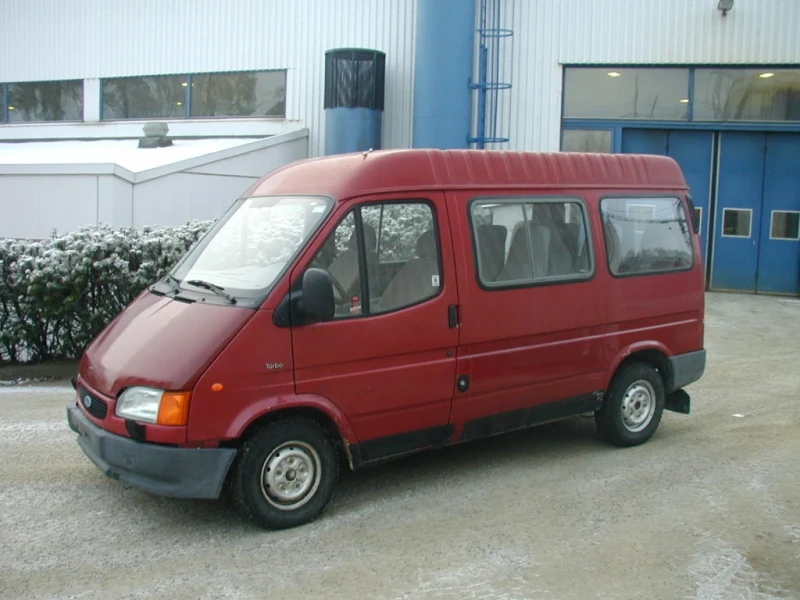 Ford Transit 2.2 д 2.4.2.5д, снимка 2 - Бусове и автобуси - 51742657