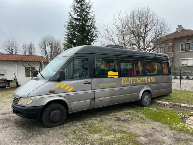 Mercedes-Benz Sprinter 413 CDI 20+ 1 места, снимка 2 - Бусове и автобуси - 48879789