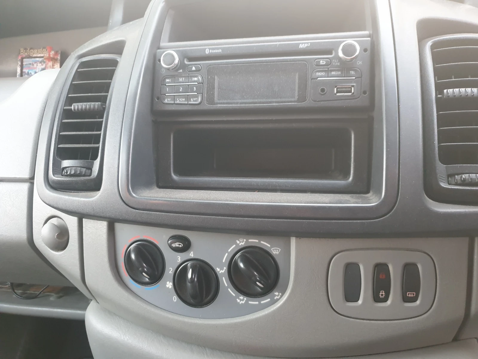 Opel Vivaro  - изображение 10
