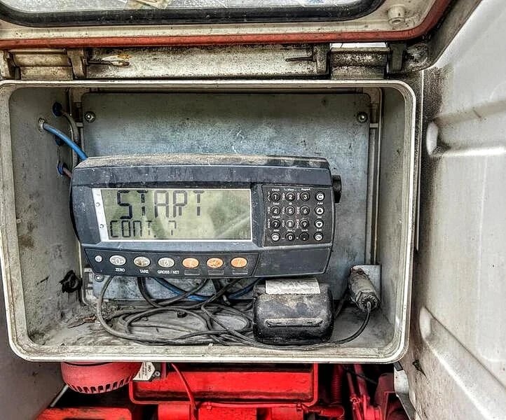 Volvo Fm 8x4  ЗЪРНОВОЗ , снимка 8 - Камиони - 53991052