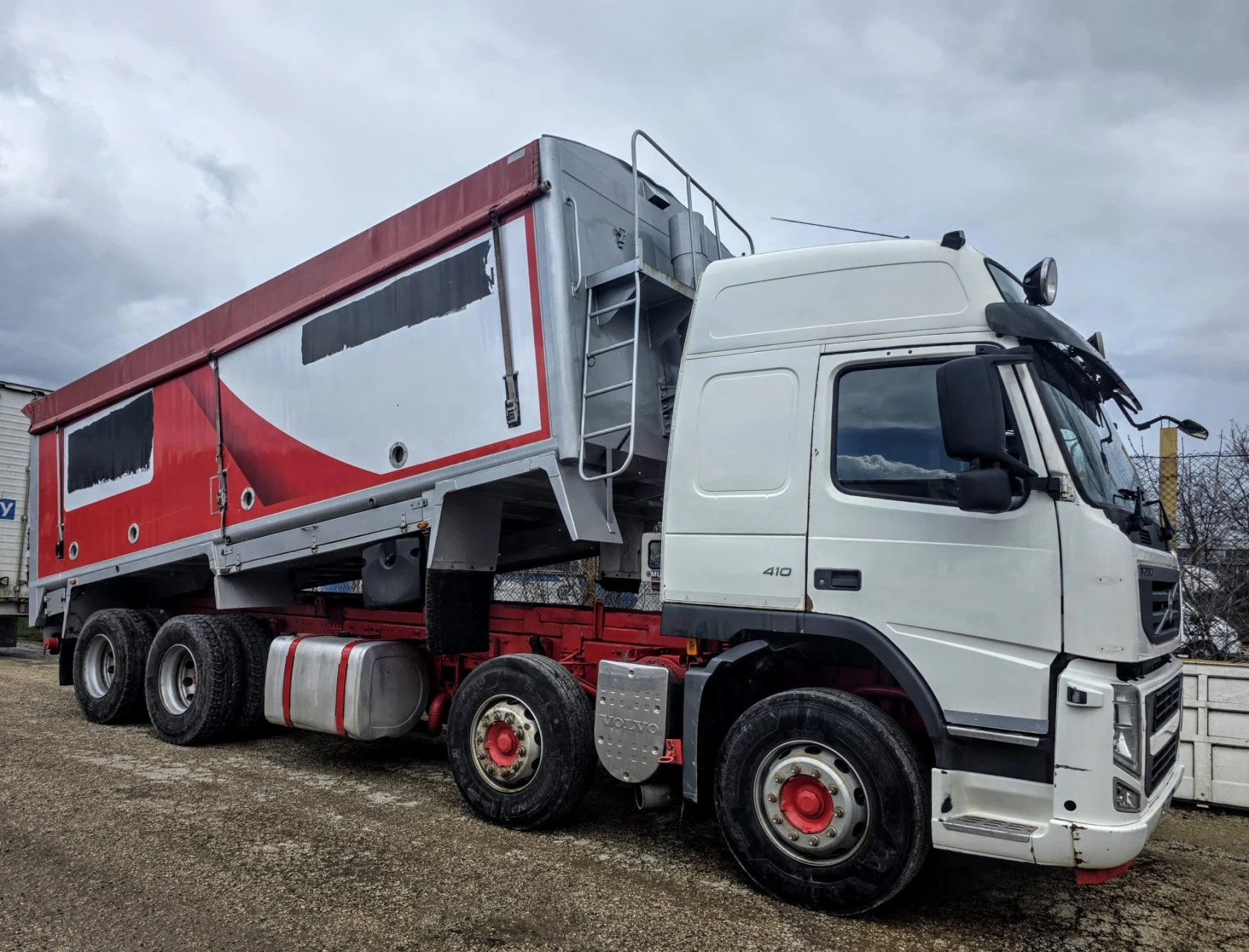 Volvo Fm 8x4  ЗЪРНОВОЗ 