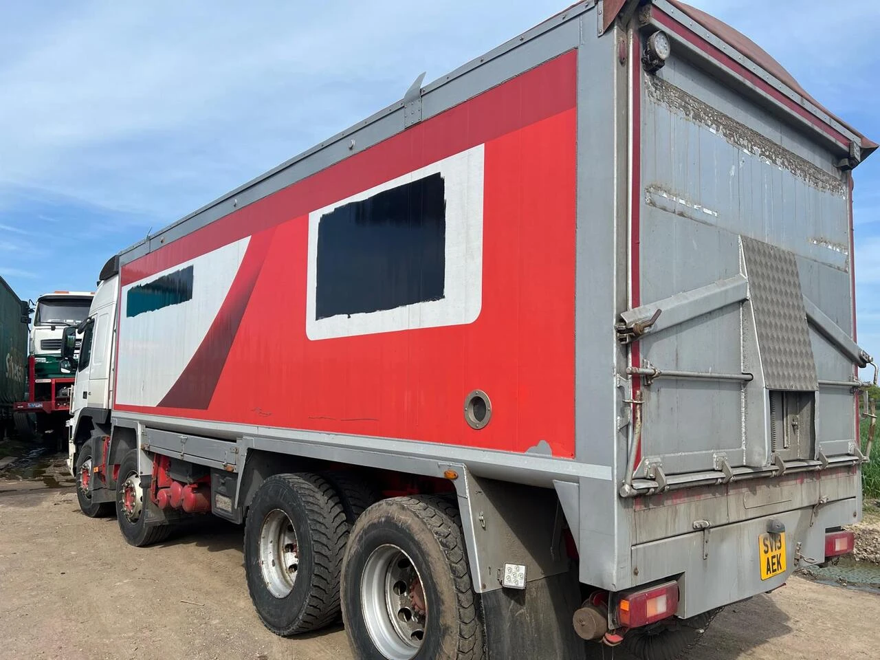 Volvo Fm 8x4  ЗЪРНОВОЗ , снимка 13 - Камиони - 53991052