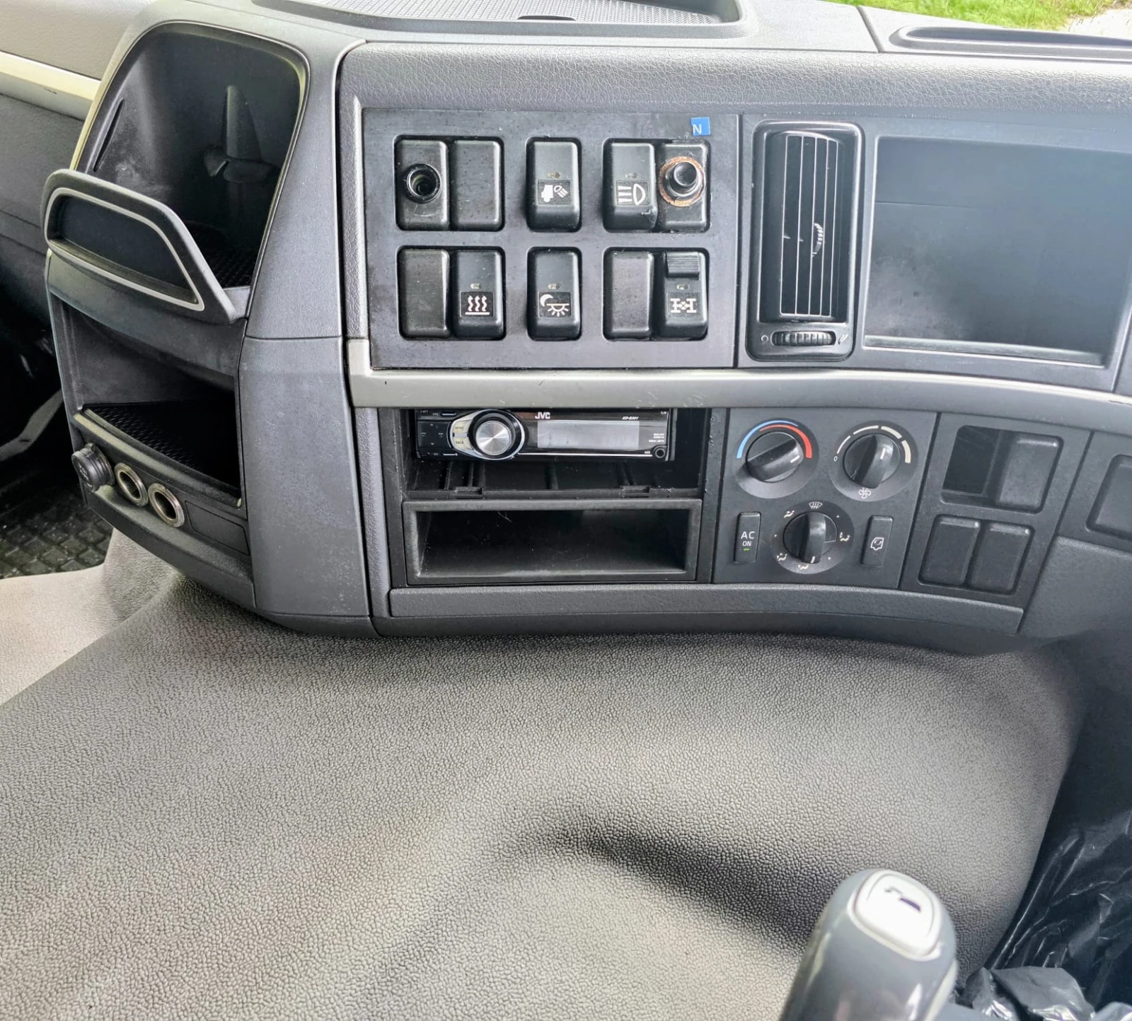 Volvo Fm 8x4  ЗЪРНОВОЗ , снимка 15 - Камиони - 54179916
