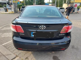 Toyota Avensis Седан, снимка 2