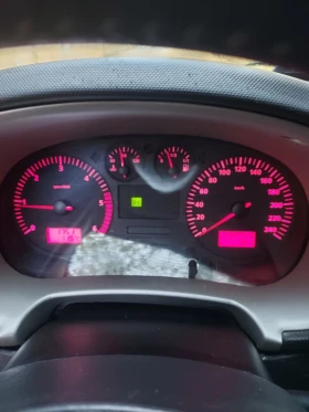 Seat Leon 1.9tdi/90ps/Face  - 4499 лв. / 2300.30 € - 37547769 8