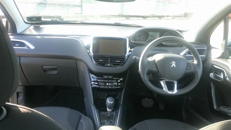 Peugeot 208 DIzel 3 Broq, снимка 2 - Автомобили и джипове - 49088823