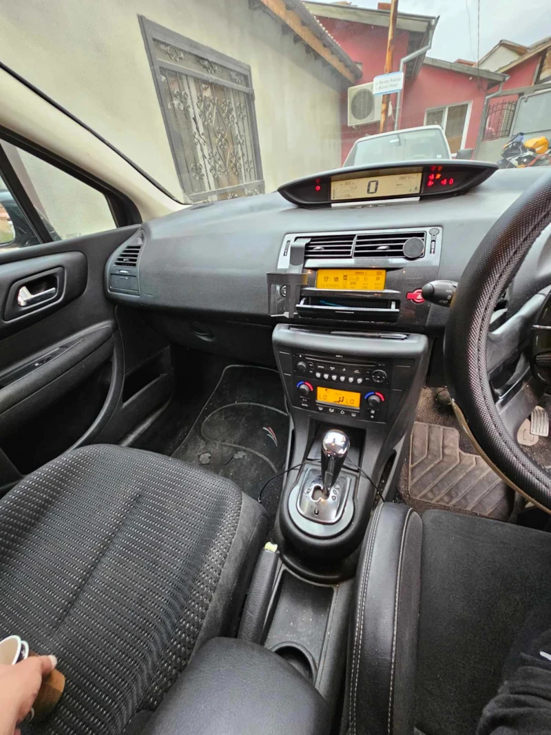 Citroen C4, снимка 6 - Автомобили и джипове - 47005889