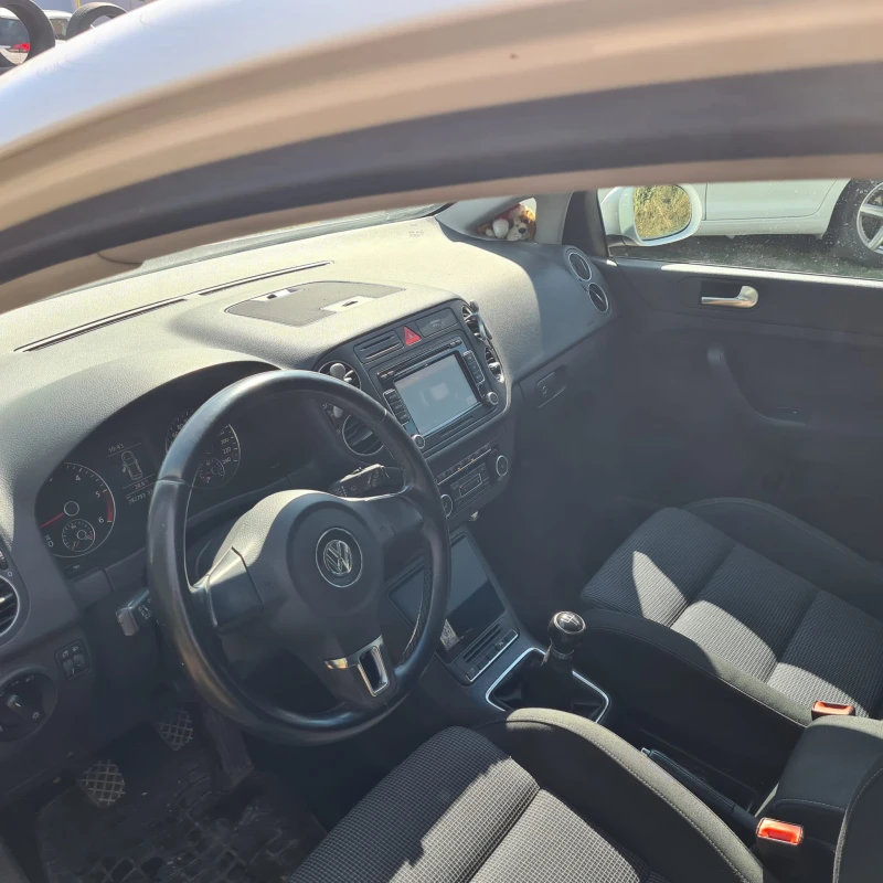 VW Golf Plus, снимка 11 - Автомобили и джипове - 47966975