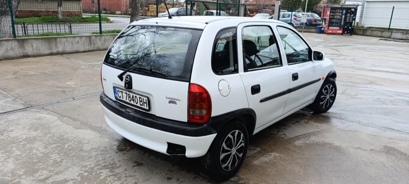 Opel Corsa 1.0 , снимка 3 - Автомобили и джипове - 49531257