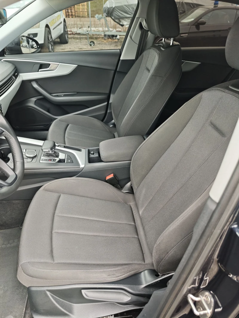 Audi A4 2019 TOP, снимка 9 - Автомобили и джипове - 51883638