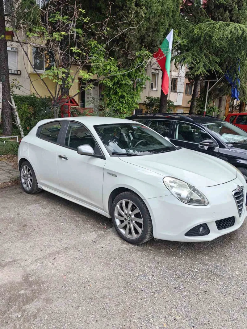 Alfa Romeo Giulietta, снимка 2 - Автомобили и джипове - 52891928