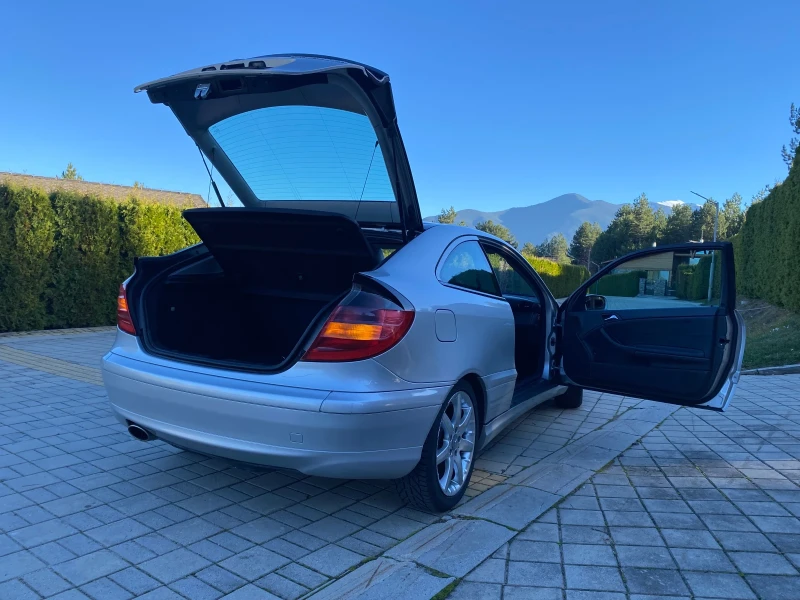 Mercedes-Benz C 200, снимка 14 - Автомобили и джипове - 52496536