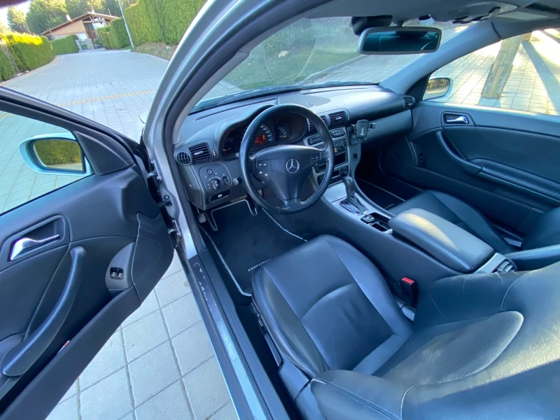 Mercedes-Benz C 200, снимка 7 - Автомобили и джипове - 52496536