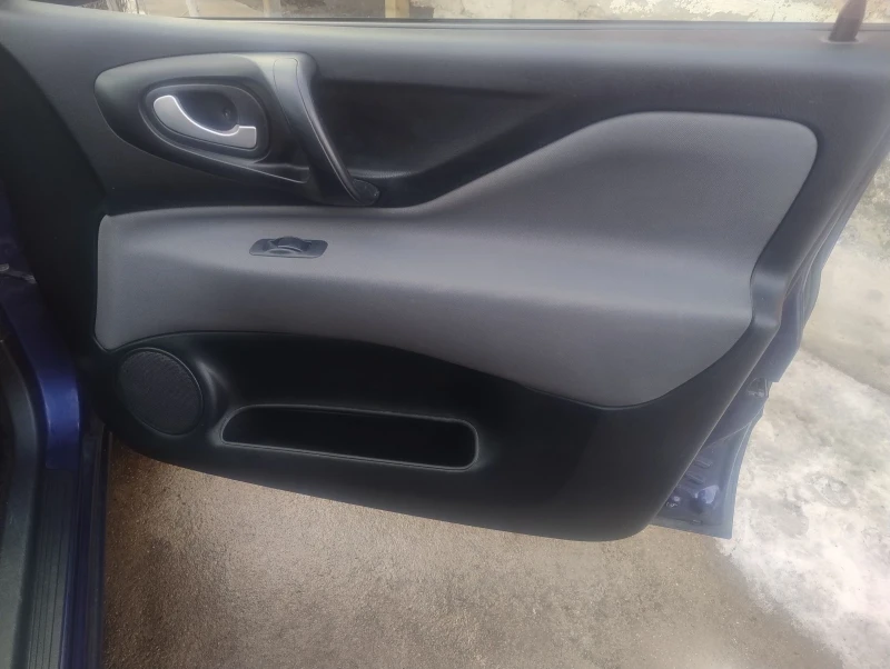 Mitsubishi Space star 1.9DI-D, снимка 16 - Автомобили и джипове - 53100797