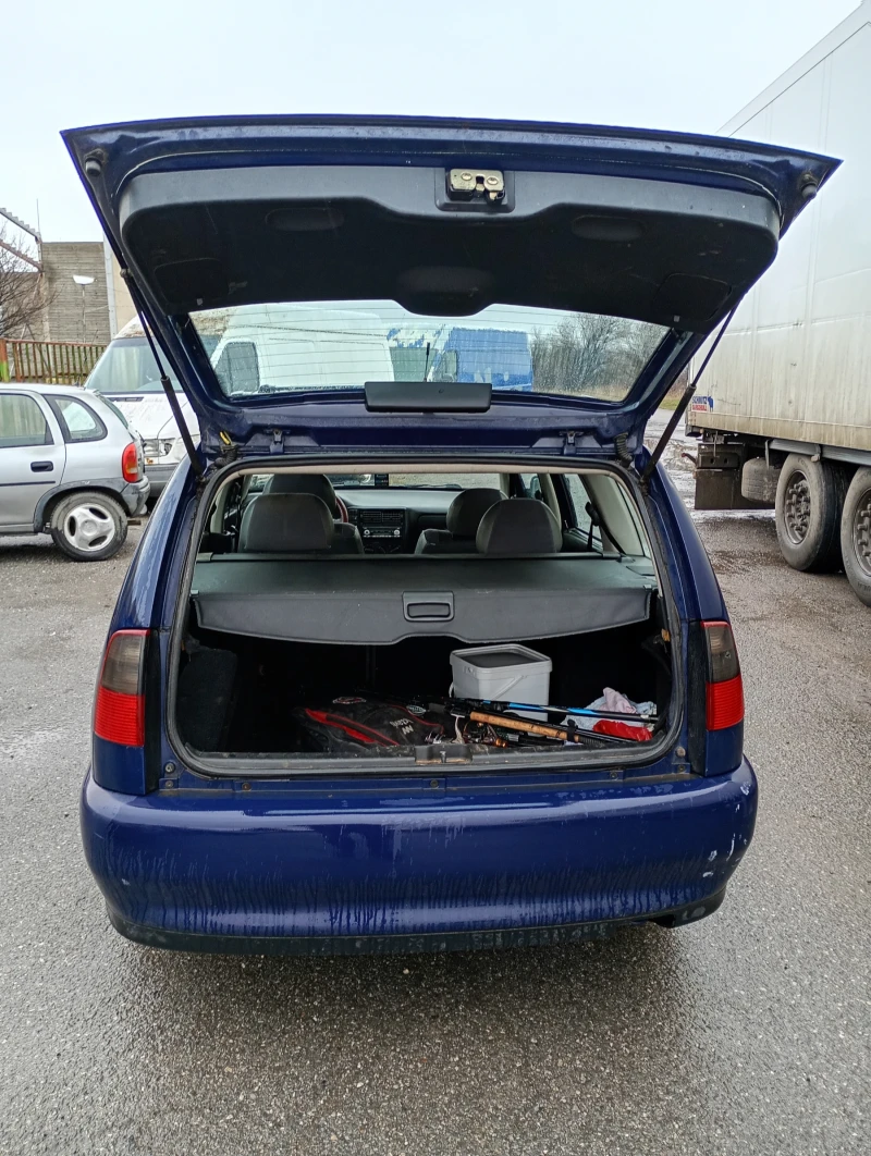 Seat Cordoba 1600-бензин, снимка 6 - Автомобили и джипове - 53228950