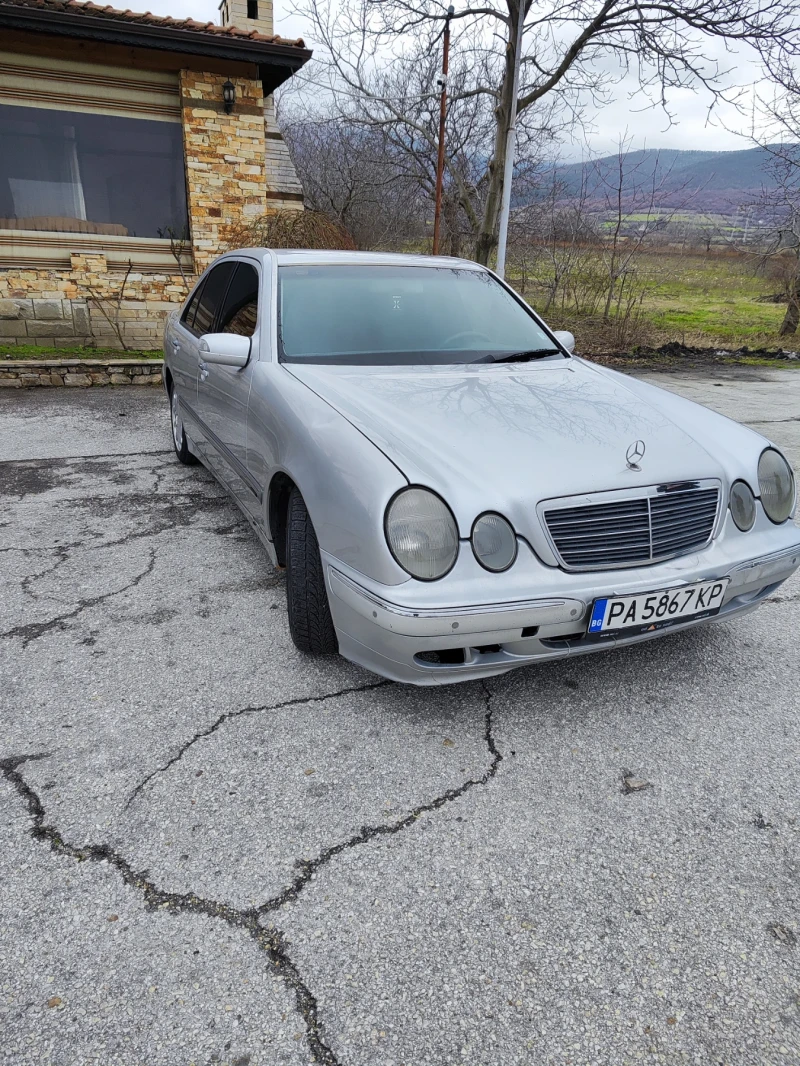 Mercedes-Benz E 270