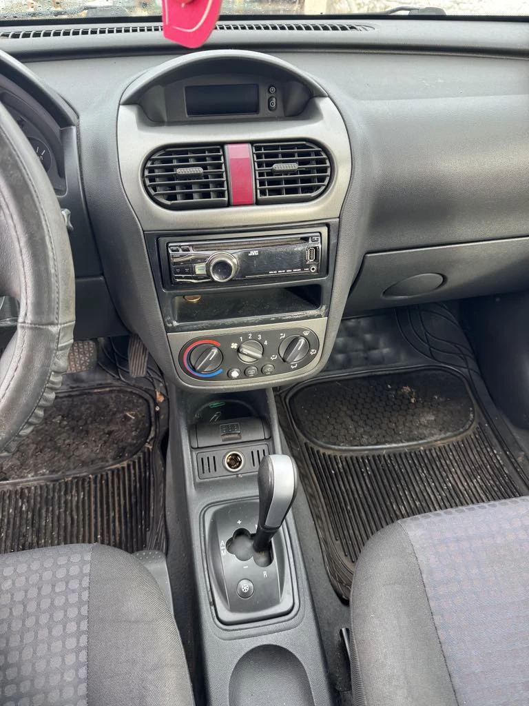 Opel Corsa 1.3 CDTI, снимка 14 - Автомобили и джипове - 48535074