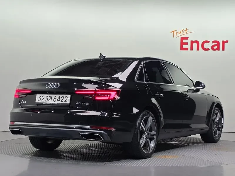 Audi A4 2.0 TFSI Premium - САМО 30% АВАНС, снимка 4 - Автомобили и джипове - 56253848