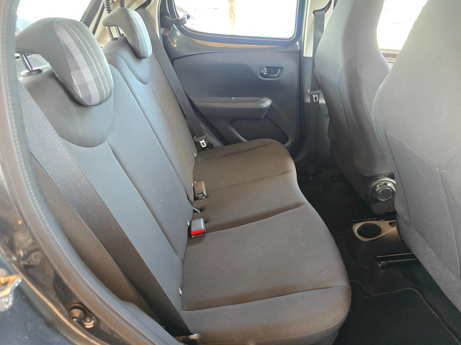 Peugeot 108 1.0i/14..// | Mobile.bg   15