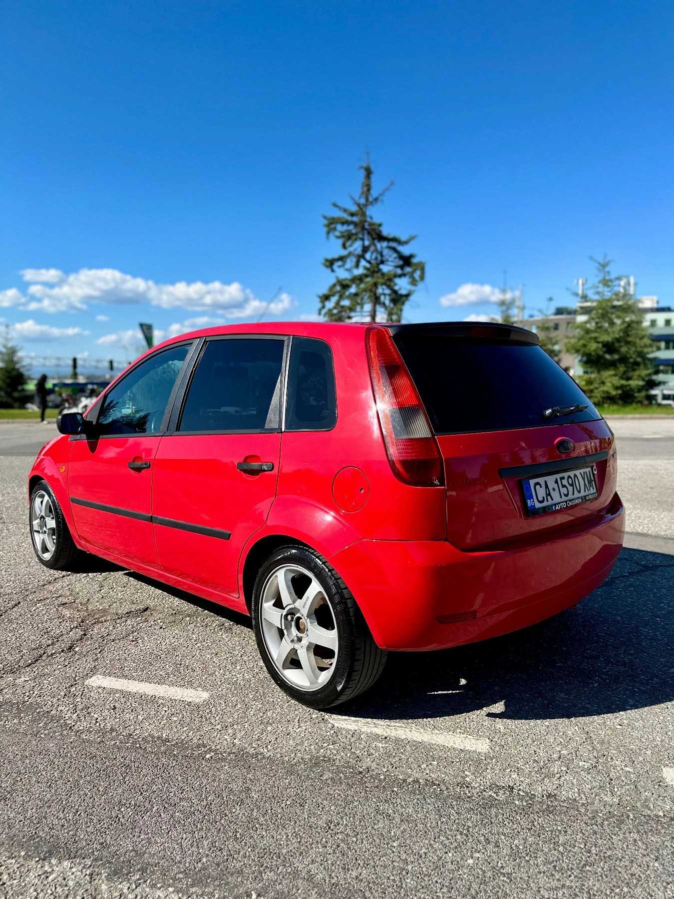 Ford Fiesta 1.4 HDI Климатик - изображение 4