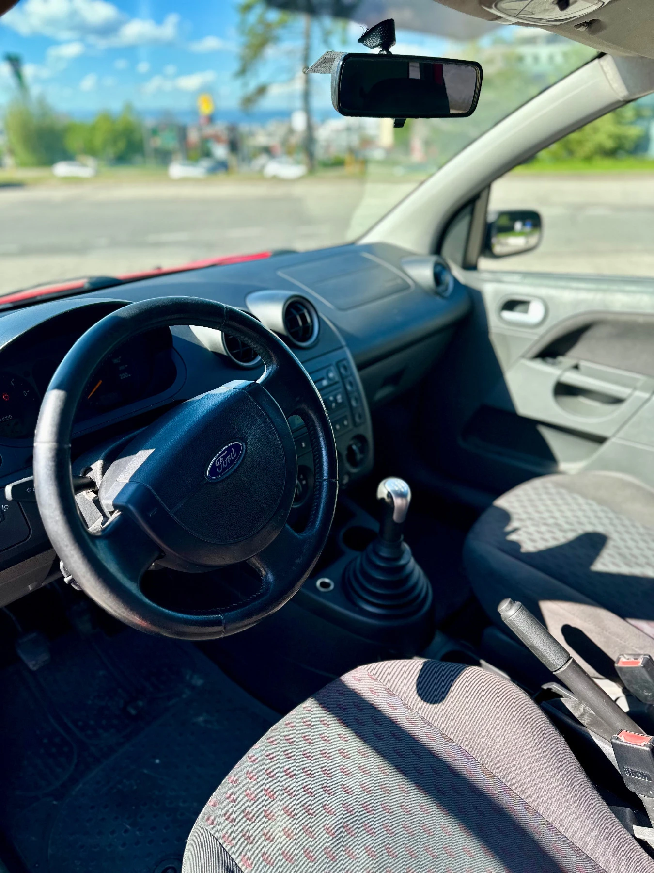 Ford Fiesta 1.4 HDI Климатик - изображение 9