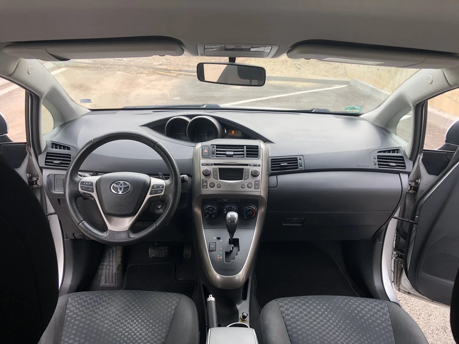 Toyota Verso 1, 8 vvti  - изображение 10