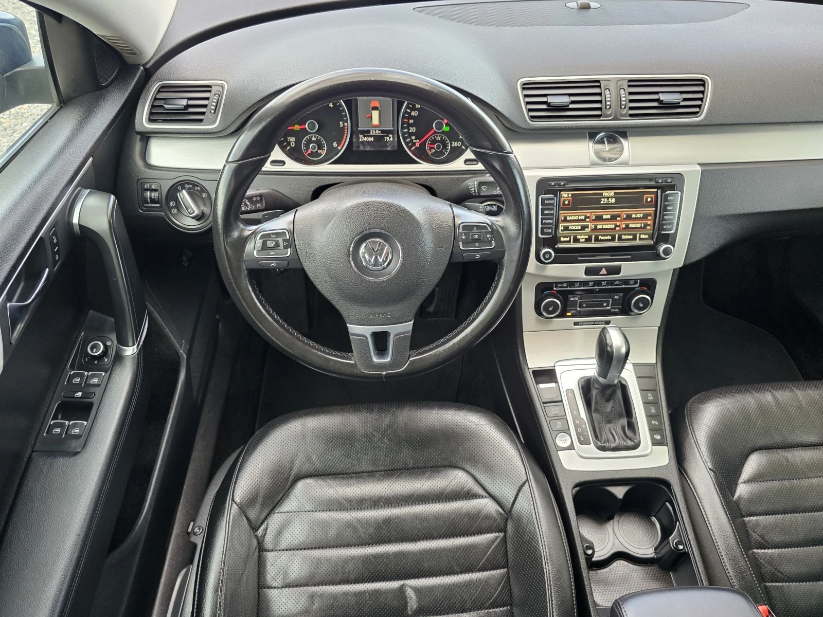 VW Passat 2.Tdi 140k.s Distr.Koja.Obduhvane.Navi.DSG. Kamera - изображение 8