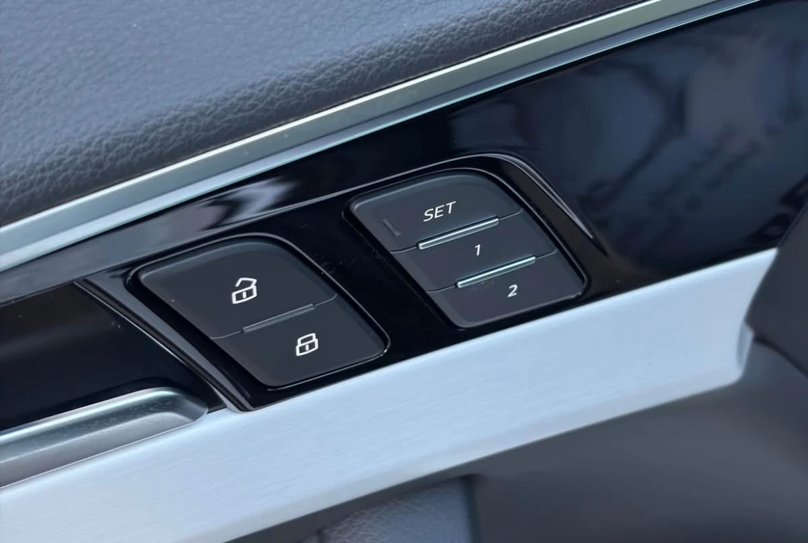 Audi A4 PROGRESSIV * * CARFAX * * АВТО КРЕДИТ * *  - изображение 6