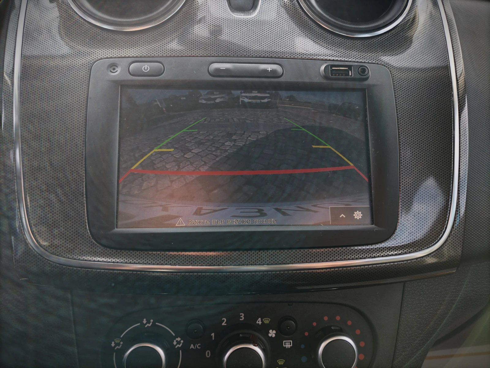 Dacia Sandero Stepway 1.5dCi/95к.с - изображение 9