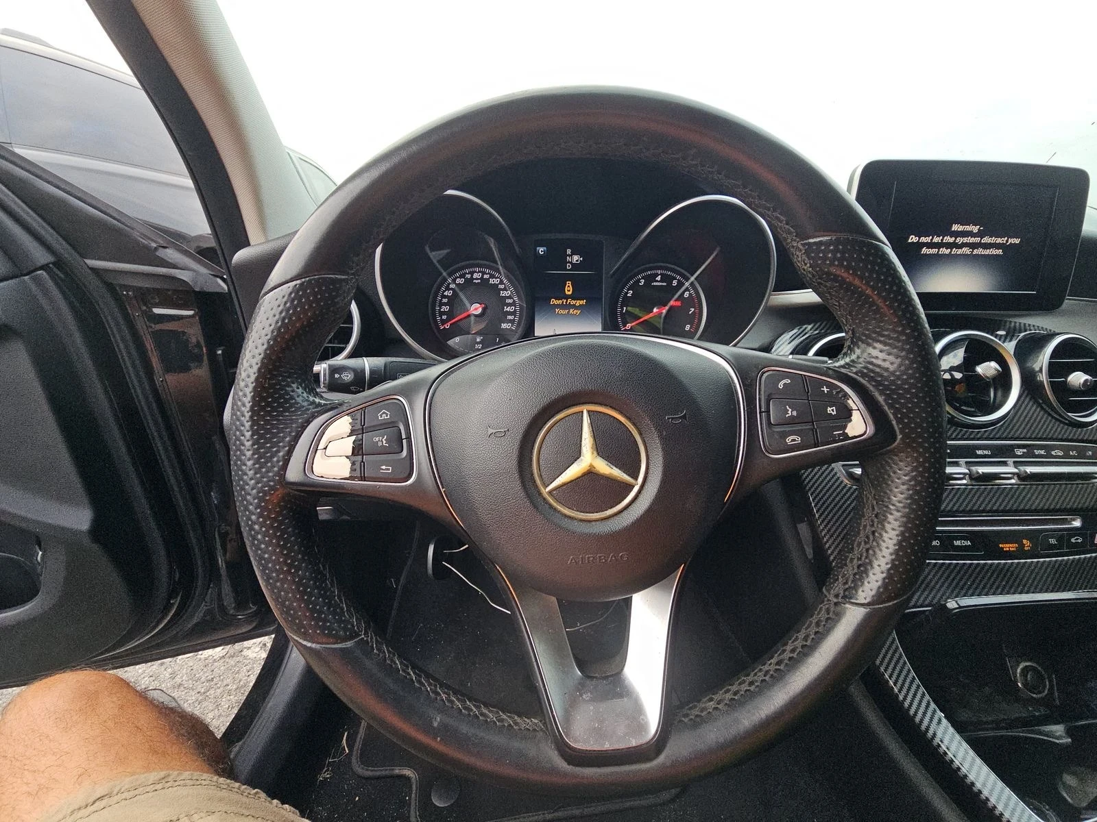 Mercedes-Benz C 300  - изображение 10