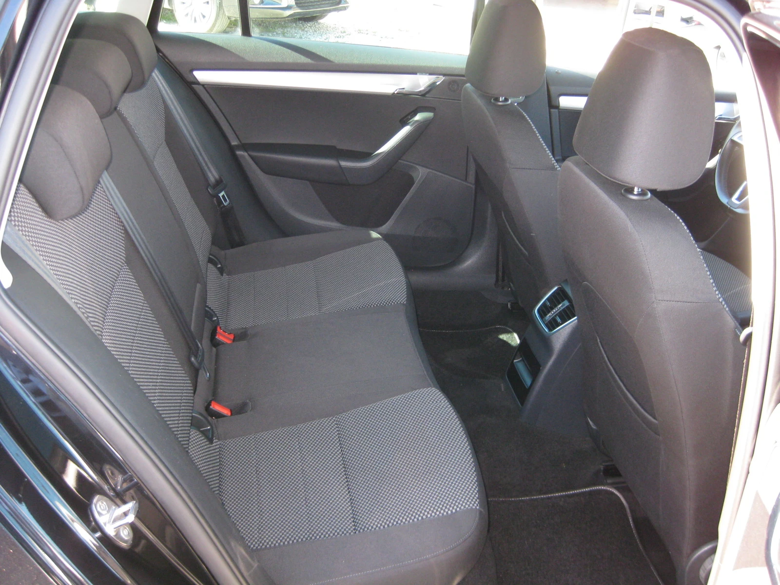 Skoda Octavia 1.6 TDI | Mobile.bg   14