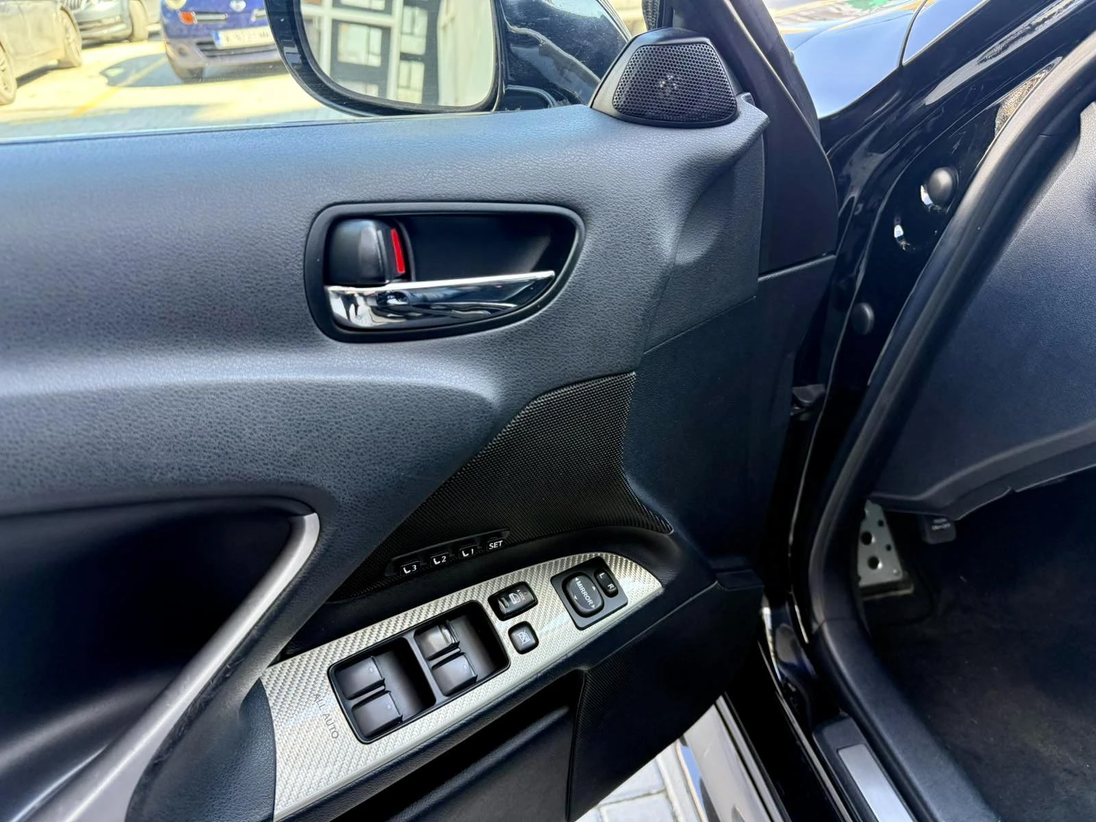 Lexus IS F  - изображение 7