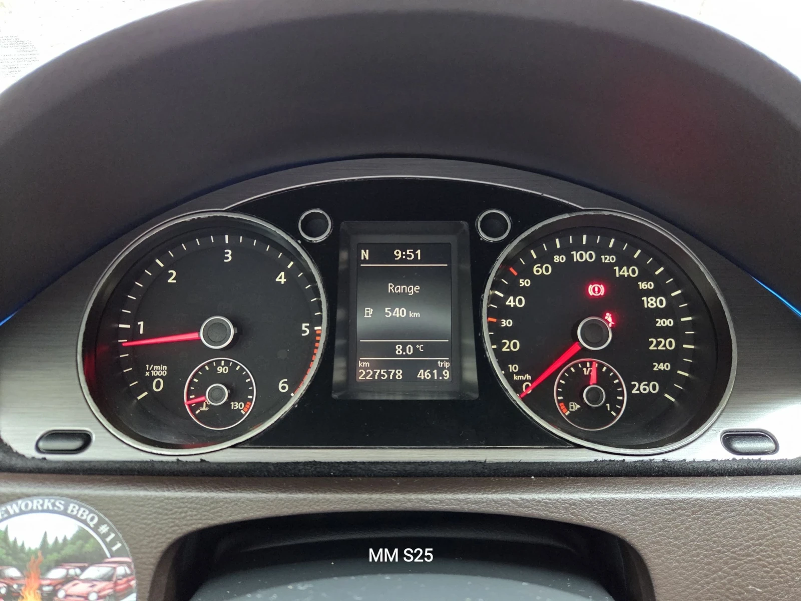 VW Passat 1.6 tdi 105, снимка 12 - Автомобили и джипове - 53827050