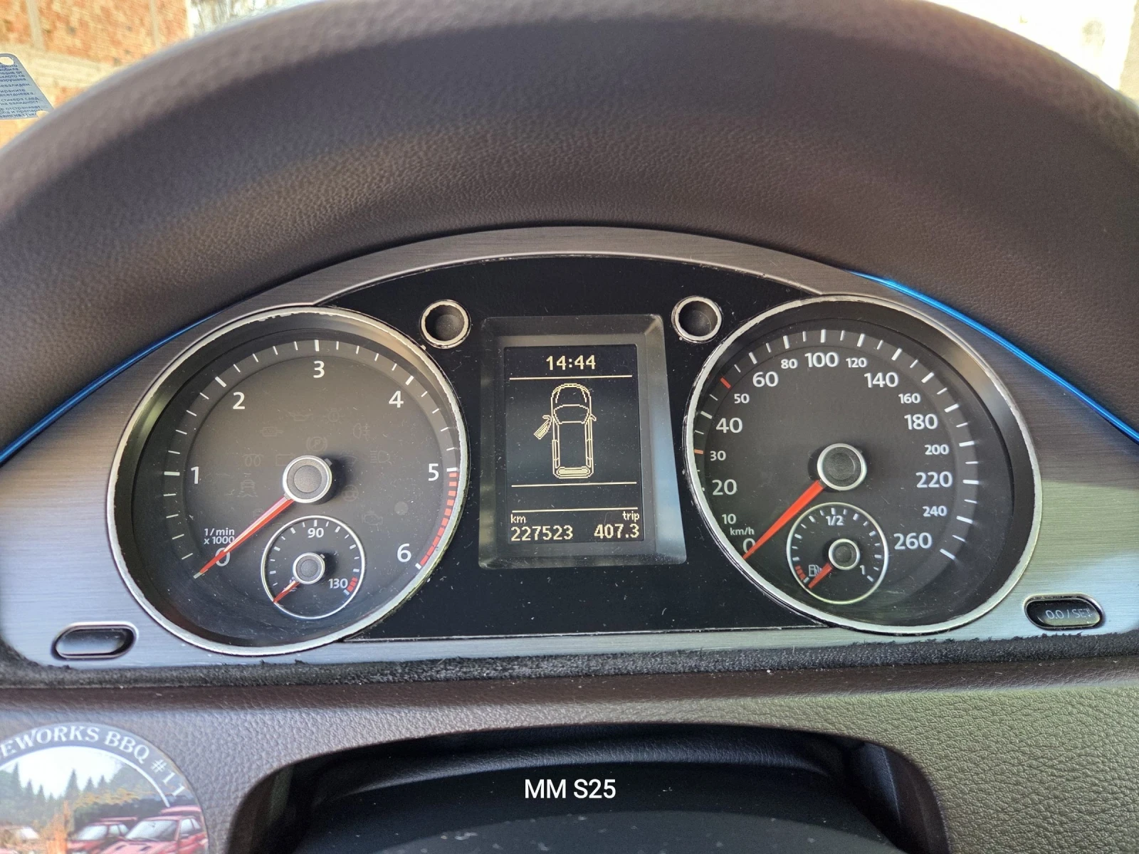 VW Passat 1.6 tdi 105, снимка 11 - Автомобили и джипове - 53827050