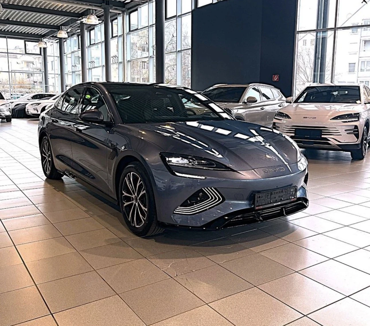 BYD Seal Comfort Нов!, снимка 3 - Автомобили и джипове - 54179278