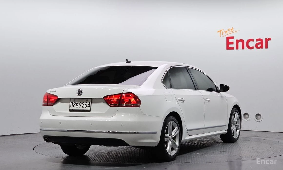VW Passat, снимка 2 - Автомобили и джипове - 54323810