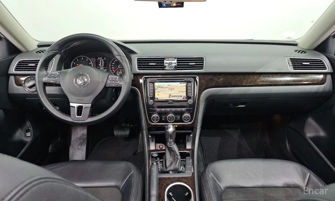 VW Passat, снимка 7 - Автомобили и джипове - 54323810