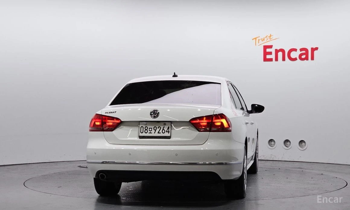 VW Passat, снимка 4 - Автомобили и джипове - 54323810