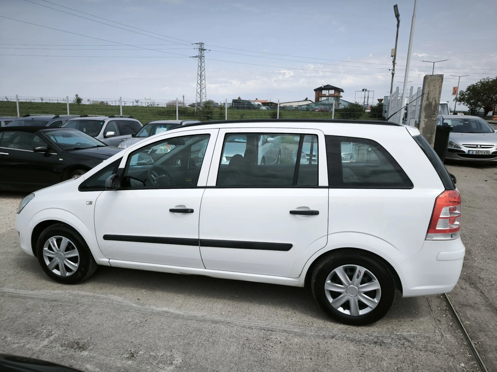 Opel Zafira 1.6i, снимка 6 - Автомобили и джипове - 54365958
