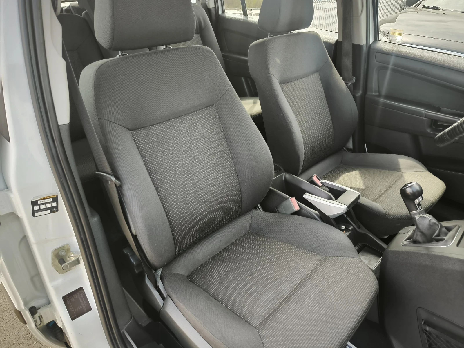 Opel Zafira 1.6i, снимка 8 - Автомобили и джипове - 54365958