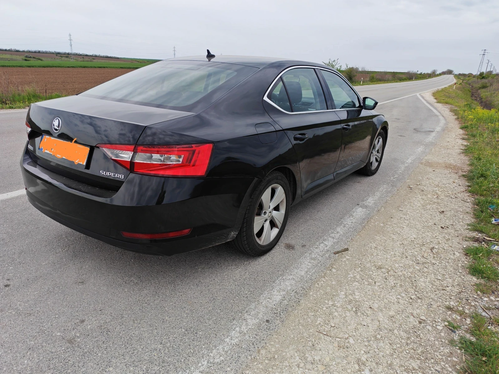 Skoda Superb, снимка 4 - Автомобили и джипове - 54381791