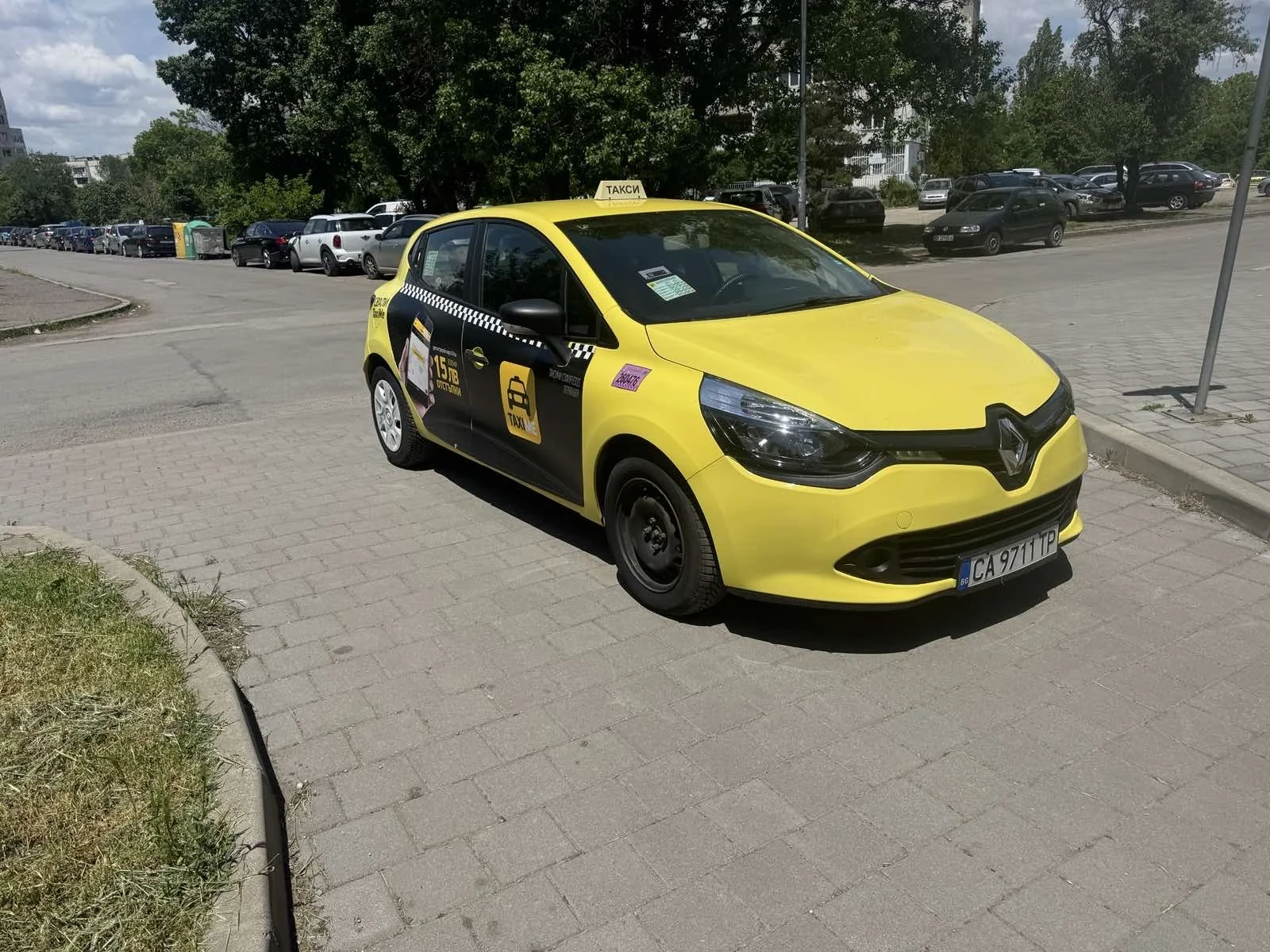 Renault Clio, снимка 3 - Автомобили и джипове - 54635964