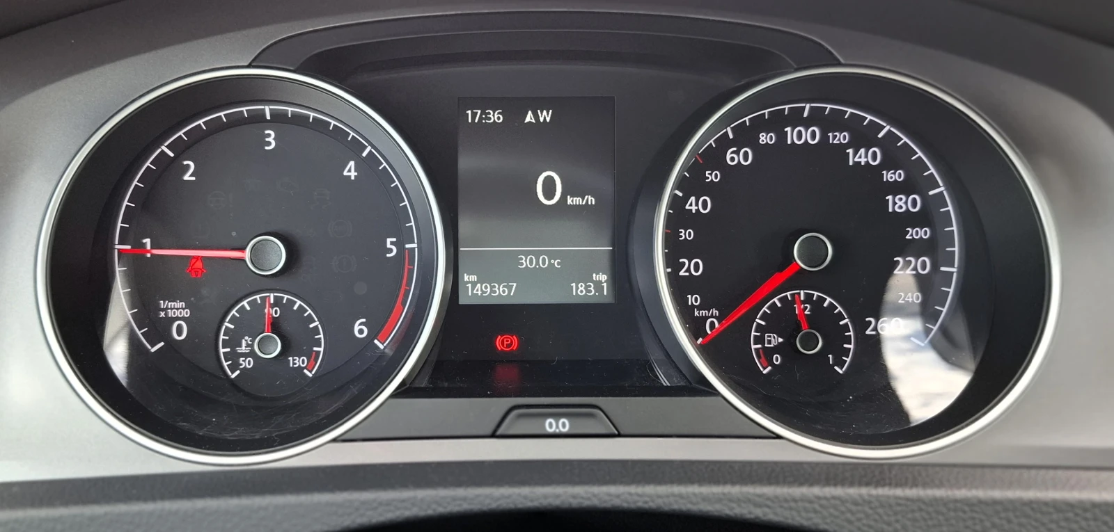 VW Golf 2.0 TDI, снимка 14 - Автомобили и джипове - 54900303