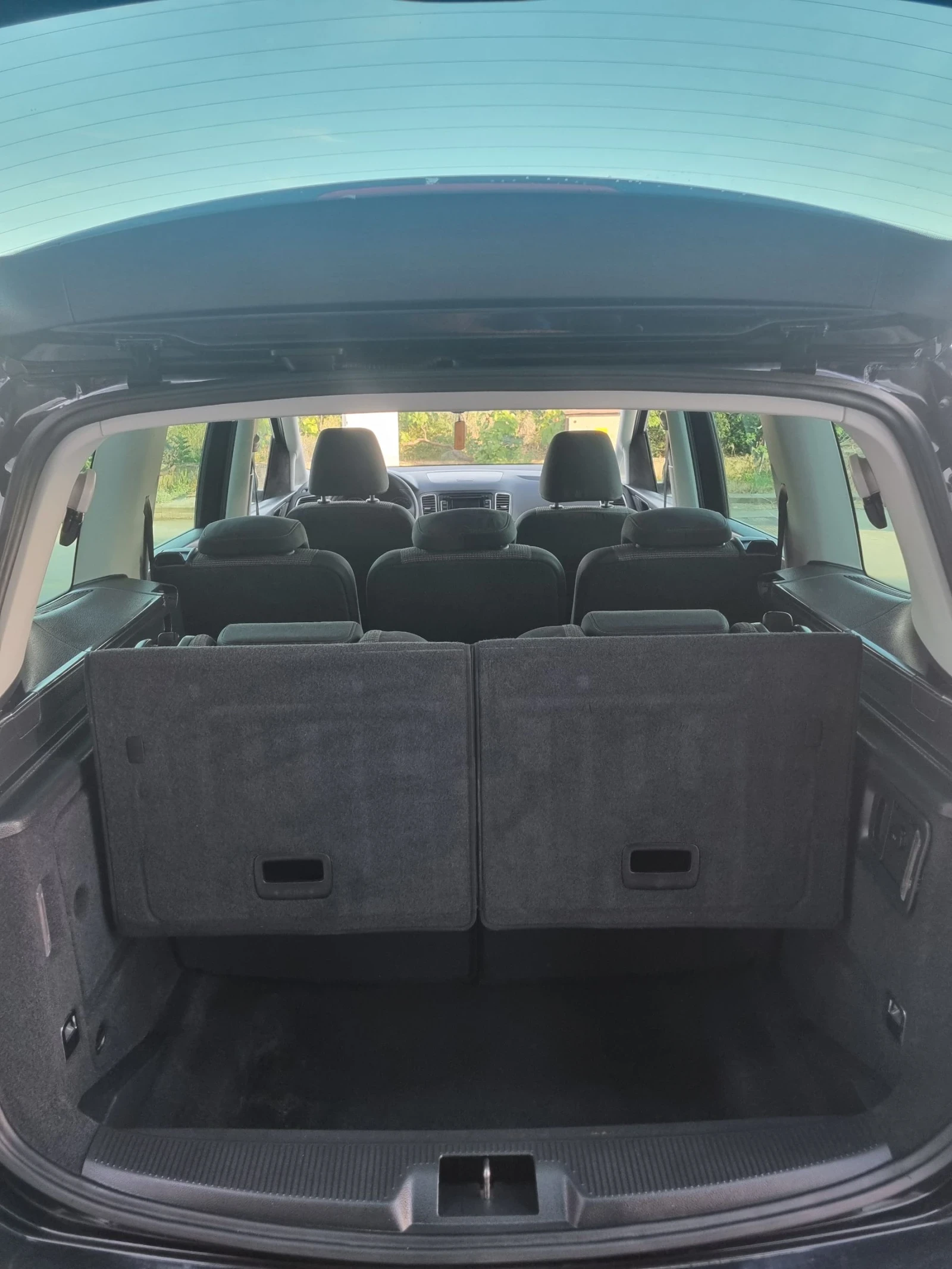VW Sharan 2.0tdi 140коня 7 местен, снимка 15 - Автомобили и джипове - 55015800