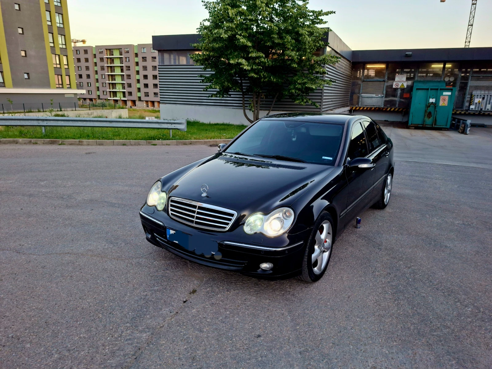 Mercedes-Benz C 320