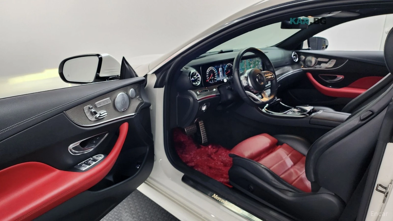 Mercedes-Benz E 450 4MATIC COUPE* ЧЕРВЕНА КОЖА* ОБДУХВ* НАВИ* ПАНО* HU, снимка 8 - Автомобили и джипове - 55342403