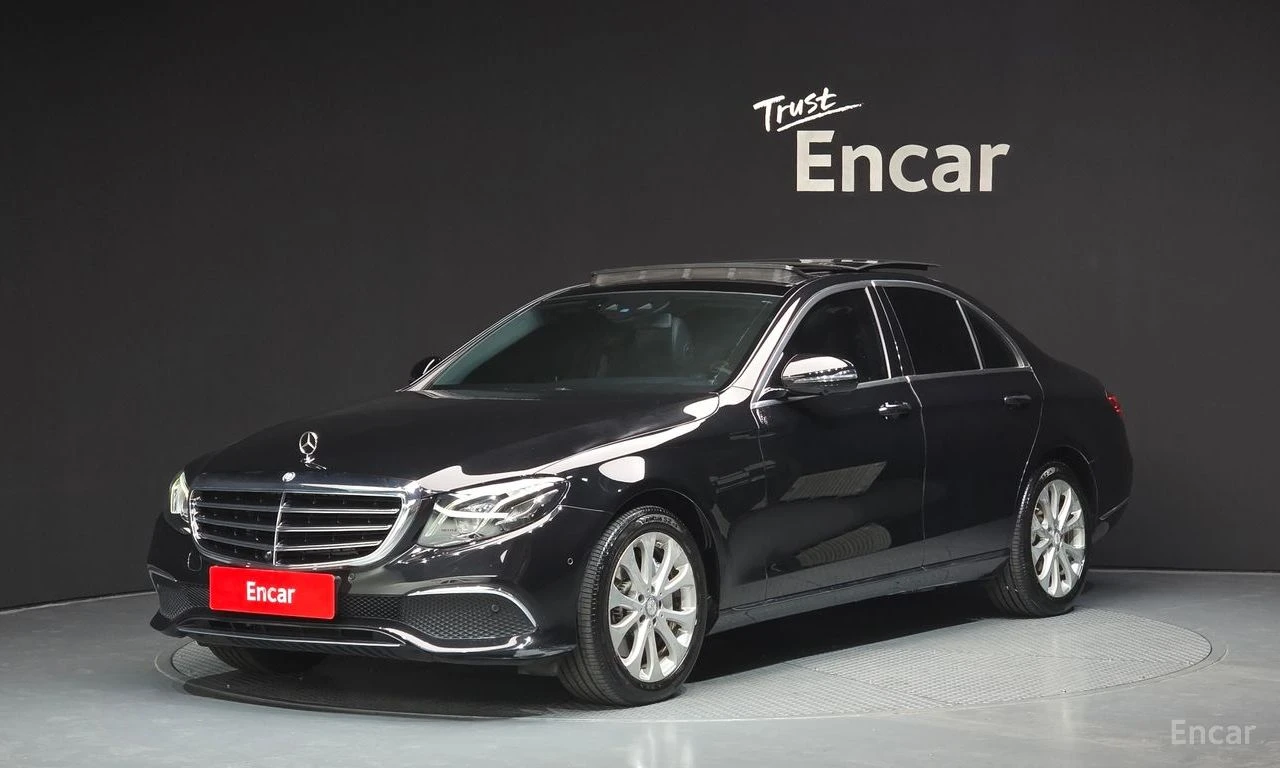 Mercedes-Benz E 300 ДИГИТАЛНО* ТАБЛО* ОБДУХВАНЕ* 360КАМЕРА* ХЕДЪП* 