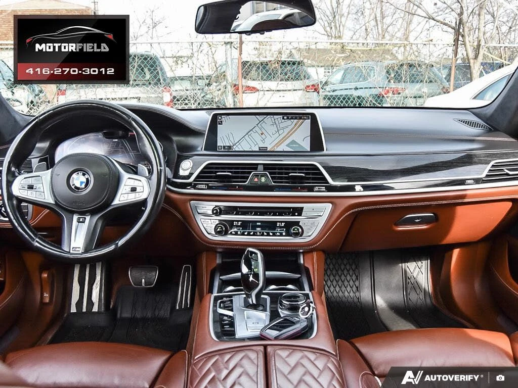 BMW 750 xDrive* M-SPORT* ПОДГРЕВ* ОБДУХВАНЕ* МАСАЖИ* ПАНО*, снимка 17 - Автомобили и джипове - 55616790