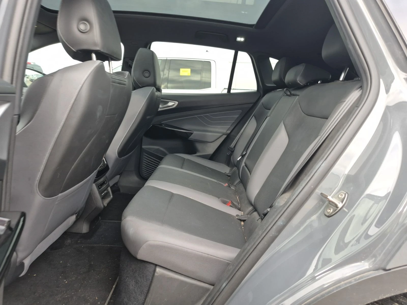 VW ID.4 Pro* Задна камера* Обдухване* Подгрев* 4х4, снимка 12 - Автомобили и джипове - 55811064