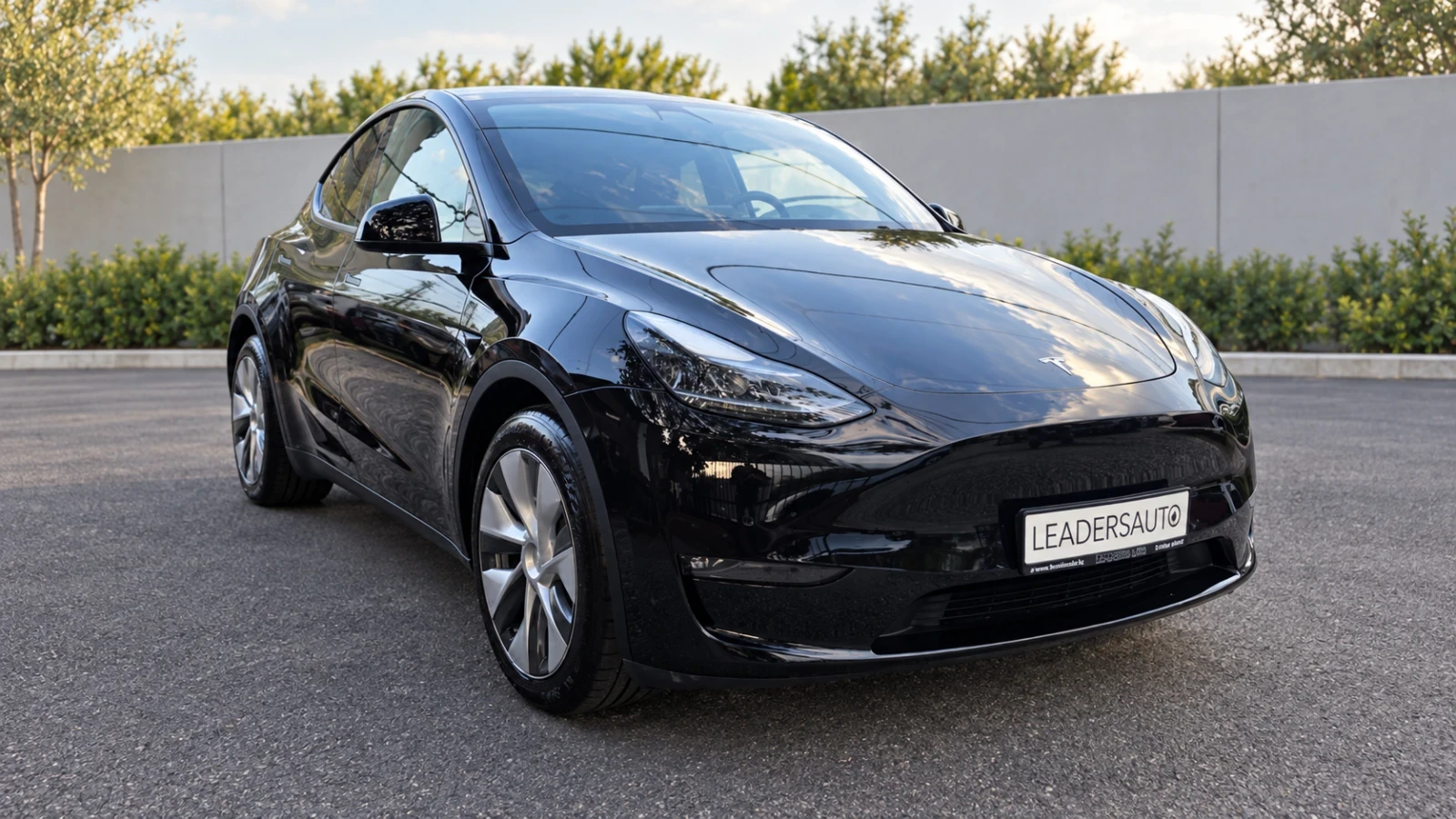 Tesla Model Y Long Range AWD | 2022 г. | Нов внос Австрия | 